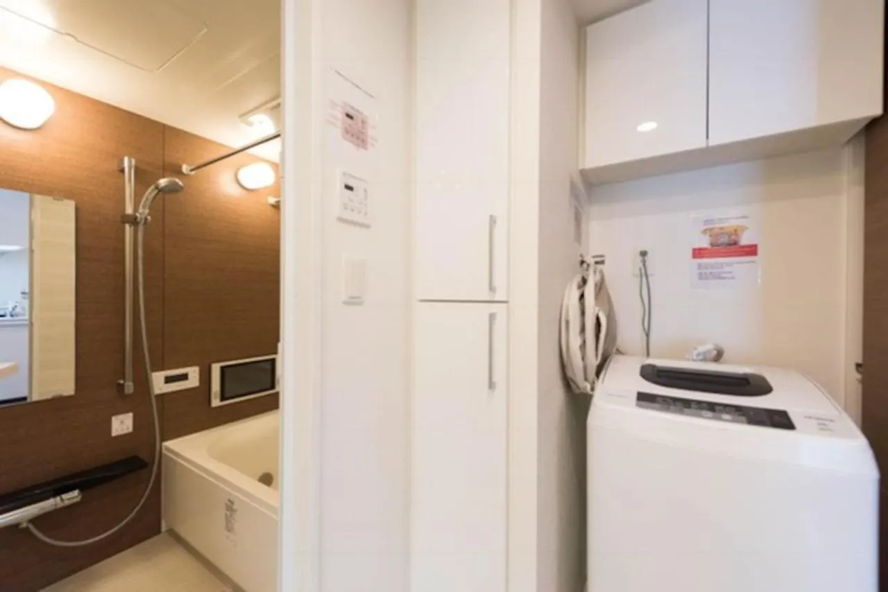 Apartment Crystal Exe Nipponbashi Mei Mei & Guest House Osaka Japan